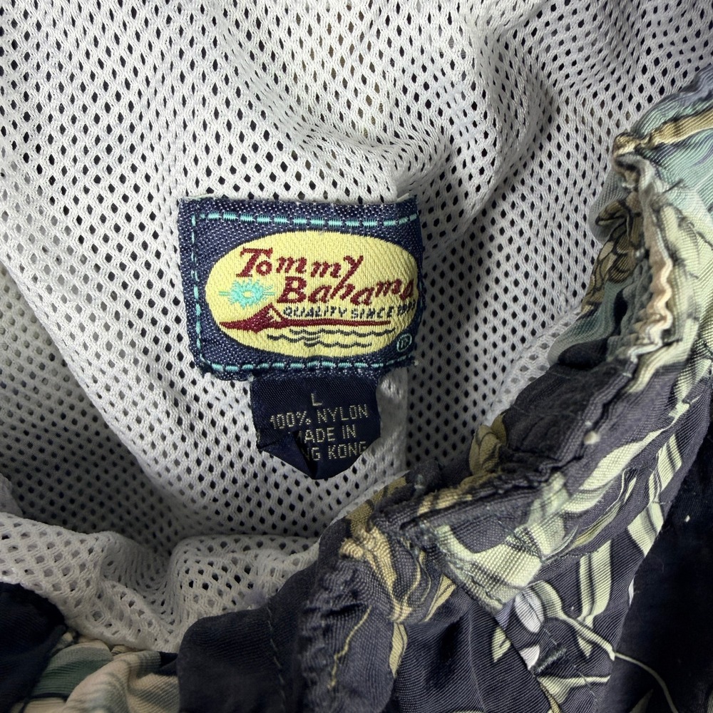 VINTAGE Tommy Bahama Swim Trunks Mens Large Navy Blue Floral Hibiscus Cargo - Picture 2 of 8